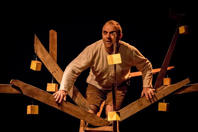 27A B1. ULTRAMARINOS |