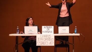 Metodoloxías Carroñeras para Corpos Invertidos. Imaxe de Manuel G. Vicente.