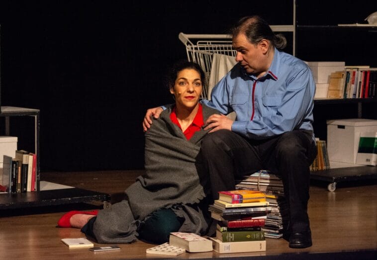 Cinco minutos sen respirar de Ítaca Teatro