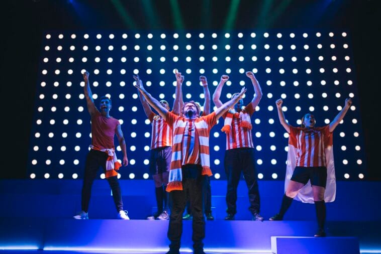 'Recortes, caneos e outras formas de driblar' do CDG & Ainé Producións. Foto de Aigi Boga.