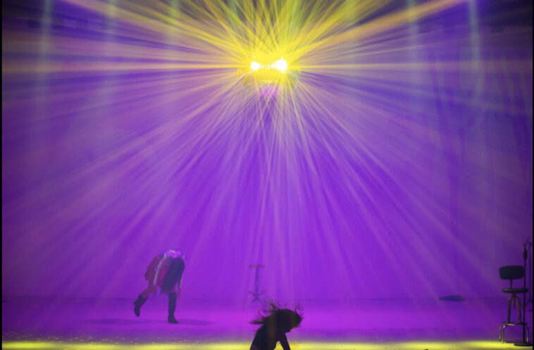 'Pussy Cake. Your Hands Over Me' de Matarile. Foto Rubén Vilanova.