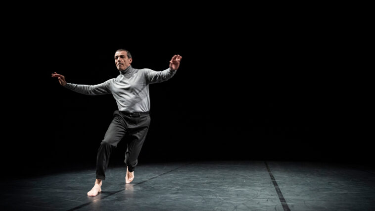 Andres Corchero en 'Absències'. Foto: Mercat de les Flors
