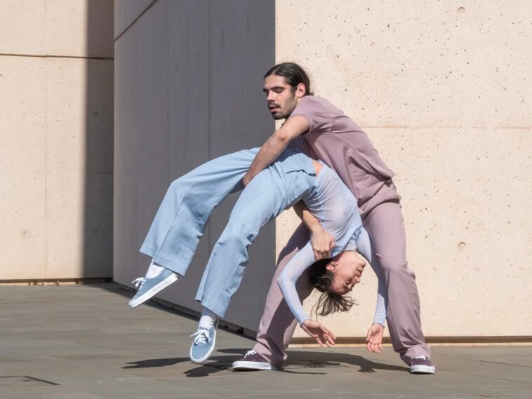 'Ollos cara adentro' de Elena Castellanos e Xián Martínez. @ixa.danza. Foto: @blancaclarita