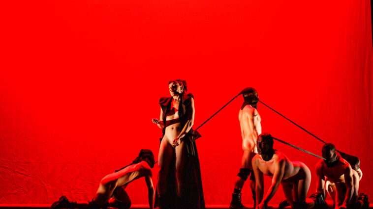 'Fuck Me' de Marina Otero. Imaxe de Álex Sobrino @alxsobrino.