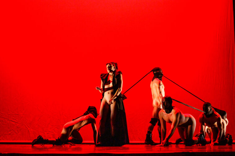 'Fuck Me' de Marina Otero. Imaxe de Álex Sobrino @alxsobrino.