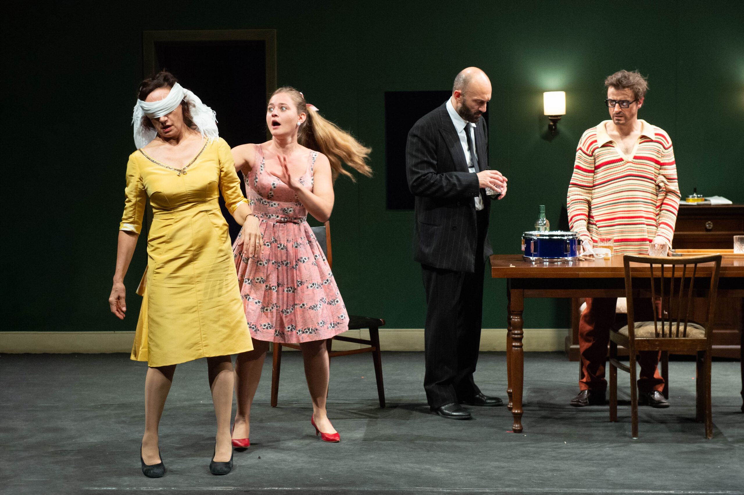 'Il compleanno' de Tieffe Teatro Milano. Foto: Tommaso Le Pera.