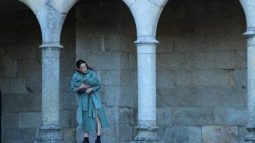 Foto Antonio Salas - Bailarina Ana F Melero / Danza No Claustro en santa María de Xunqueira de Espadanedo 6 de Agosto de 2023