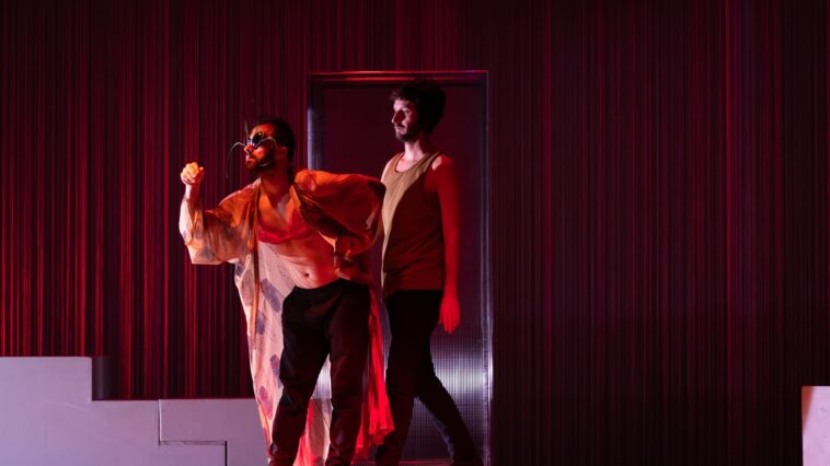 'O dragón de ouro'. Sarabela Teatro. Foto: Rubén Vilanova.