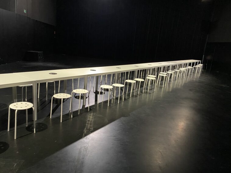 Dispositivo cénico para 'MANJAR' de Tiago Cadete, na Black Box do CIAJG