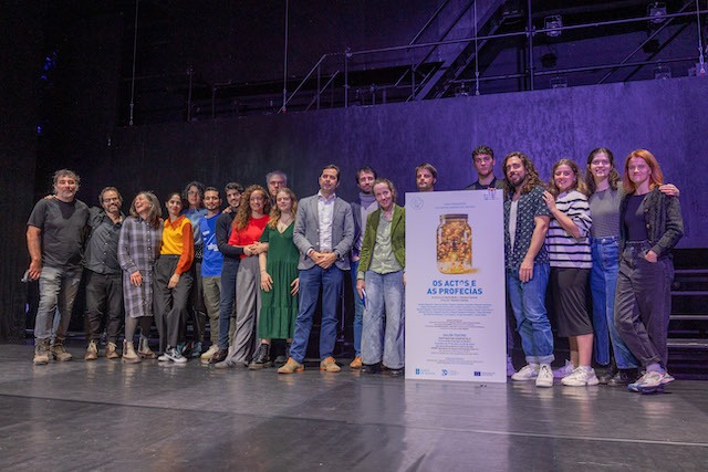 Os actos e as profecias CDG