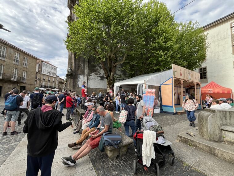 Foto de ambiente en Mazarelos coa Barraca de Barriga Verde