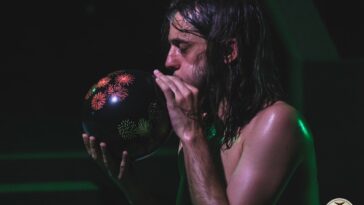 Artús Rei en 'CANCHAL 11. SOBRE' de Ensalle Teatro, Juan Navarro e Terrorismo de Autor. Foto: Diego Seixo.