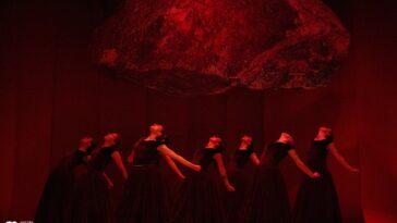 Dique, de Nova Galega de Danza. Imaxe de Rosinha Rojo para a MIT de Ribadavia.