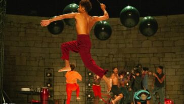 Zona Franca, de cia. Suave. Imaxe de Rosinha Rojo para a MIT de Ribadavia.