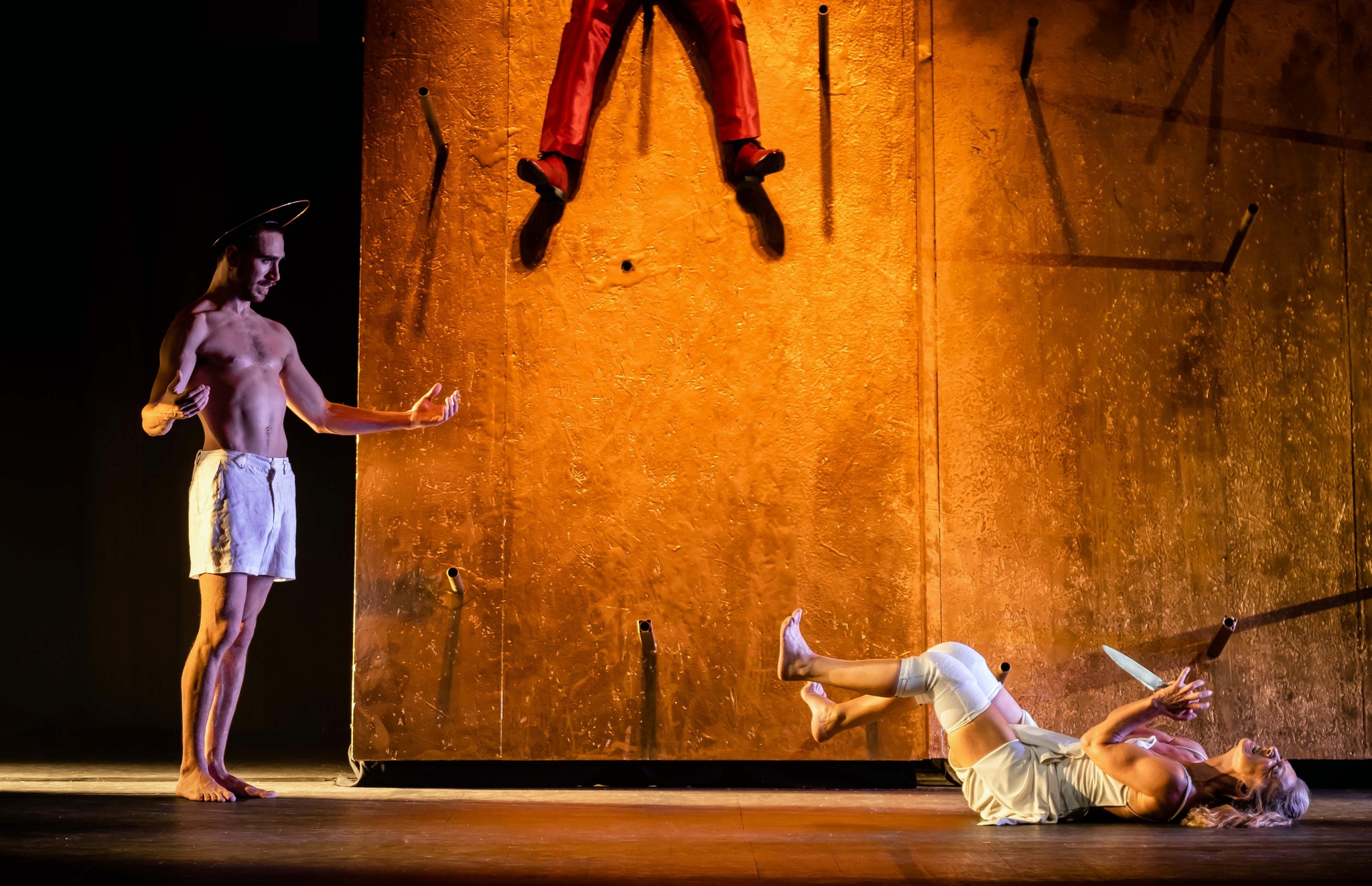 'Cordeiros de Deus ou Soldados da Esperança' no Teatro Diogo Bernardes de Ponte de Lima. Foto: Vítor Ferreira.