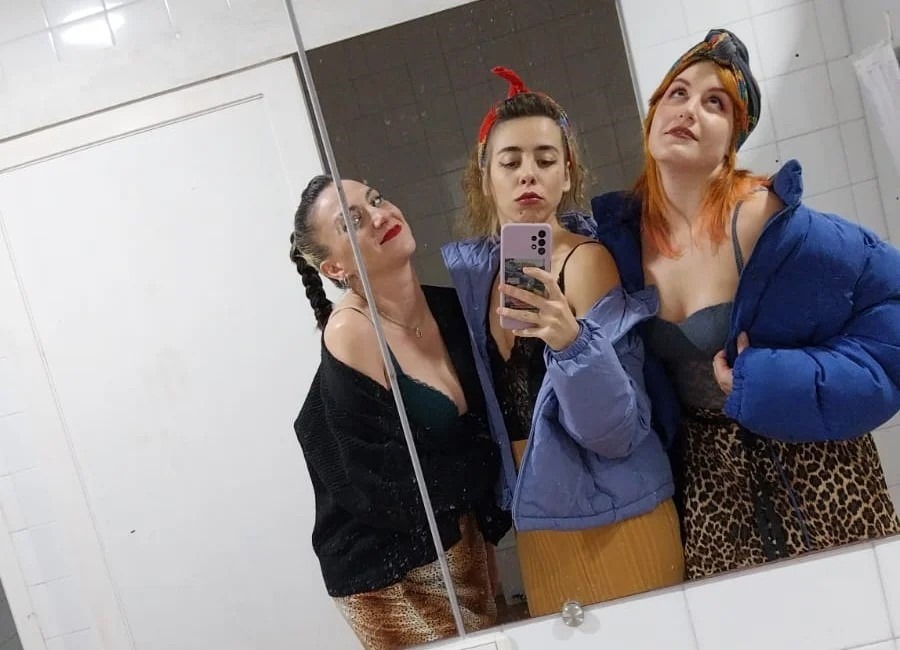 Improconas Foto de Moito Morro Teatro