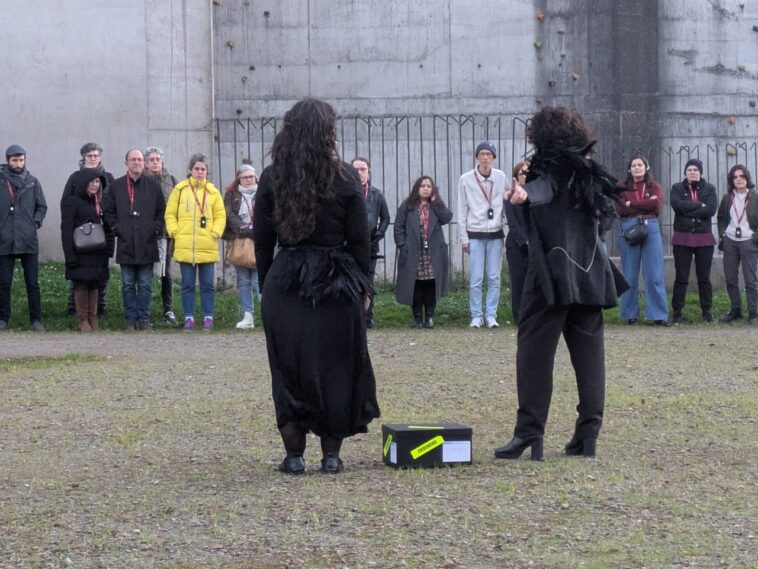 Estrea Medea-Mamá-Monstro