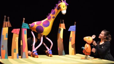 Rosalía, a pulga que escribía Foto de Galitoon