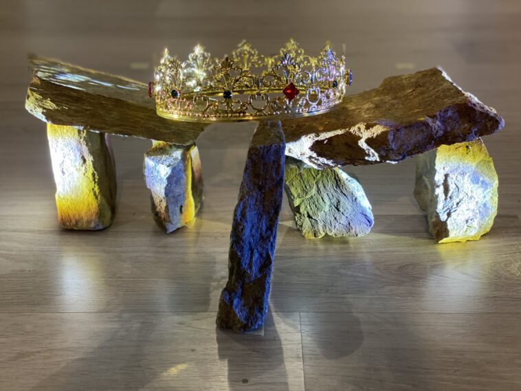 ‘Do Reino (e) dos amores proscritos’, premio no III Certame Fondo de Proxectos Culturais “Reino de Galicia” 2025 – Cultura Deputación da Coruña. Estrea o 16 de outubro de 2025 na Mostra de Teatro de Ribeira. Foto de Afonso Becerra.