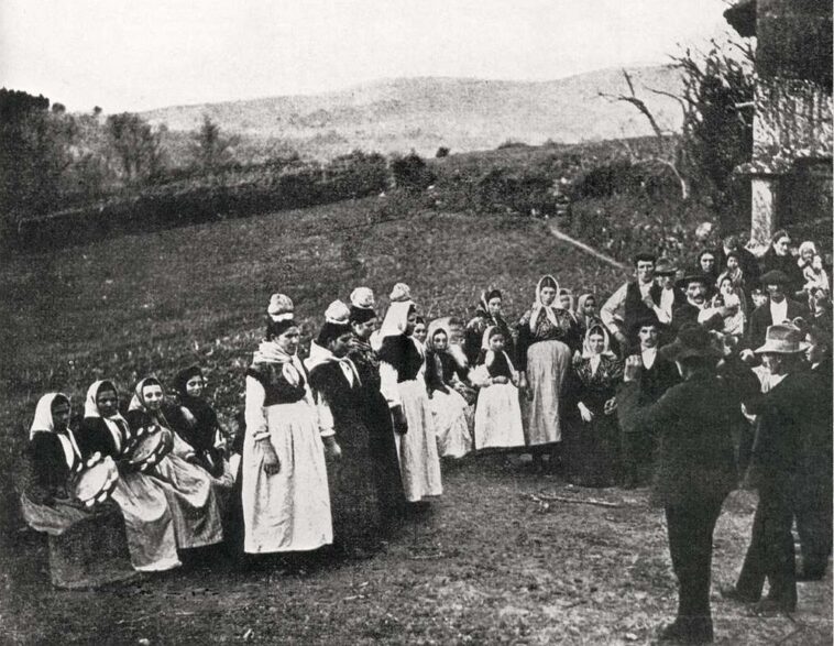foto do cartel da mesa redonda do Consello da Cultura Galega sobre a regueifa no FIOT