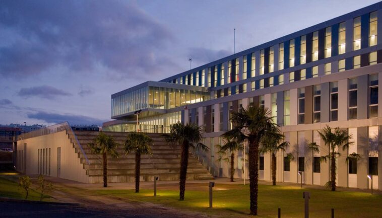 Imaxe da web de Santiago Catalán.