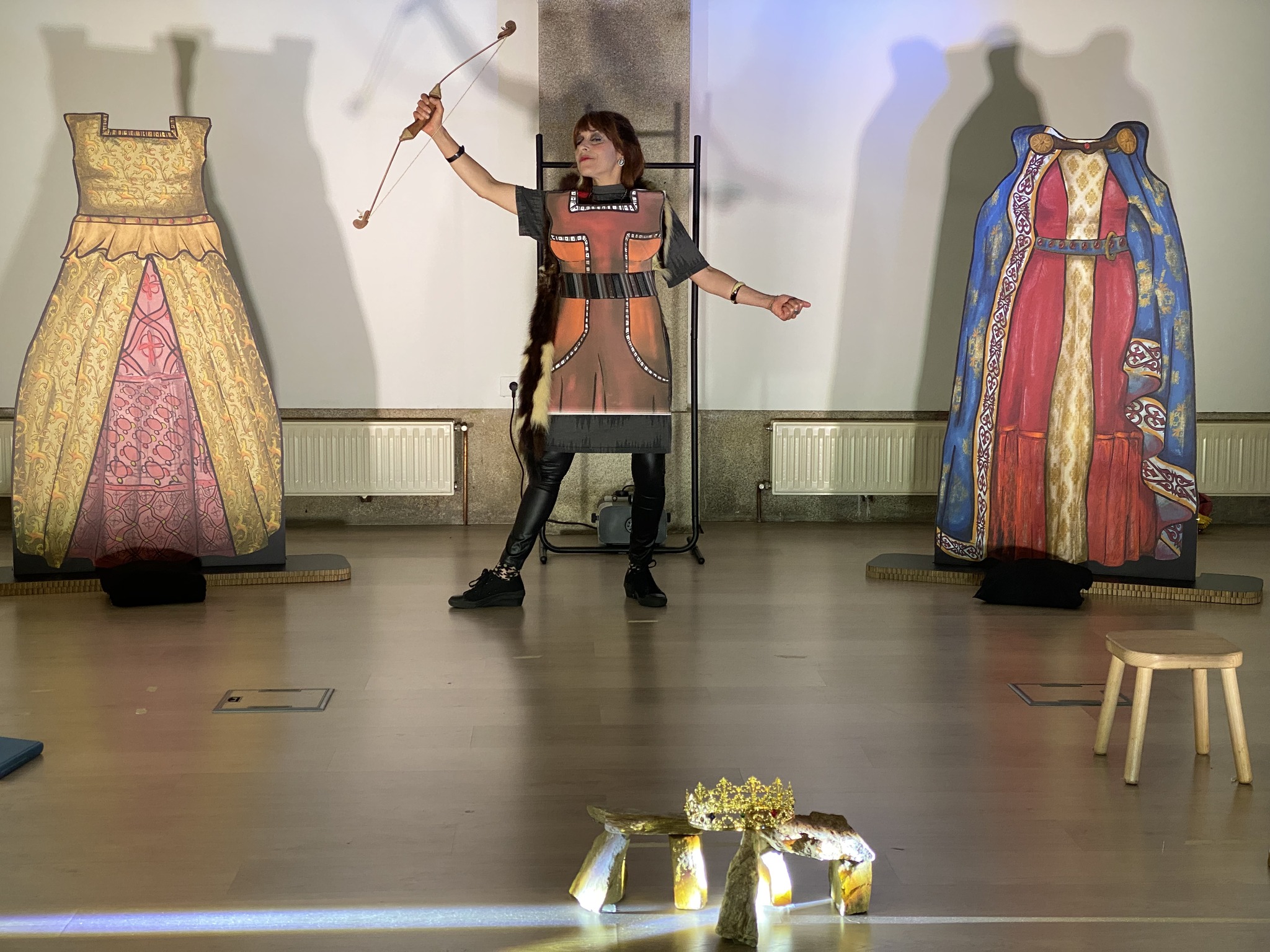 Isabel Risco en 'Do reino (e) dos amores proscritos' de ALÓproducións. Foto de ensaio: Afonso Becerra Isabel Risco en 'Do reino (e) dos amores proscritos' de ALÓproducións. Foto de ensaio: Afonso Becerra