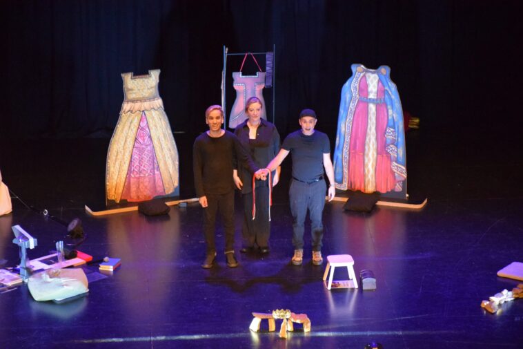 'Do reino (e) dos amores proscritos'. (Auditorio Municipal de Ribeira, 16/10/2025). Foto: Afonso Becerra.