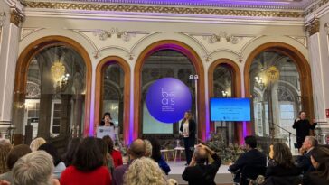 Entrega do Premio Boas Prácticas en Igualdade á Mostra Internacional de Teatro Cómico e Festivo de Cangas