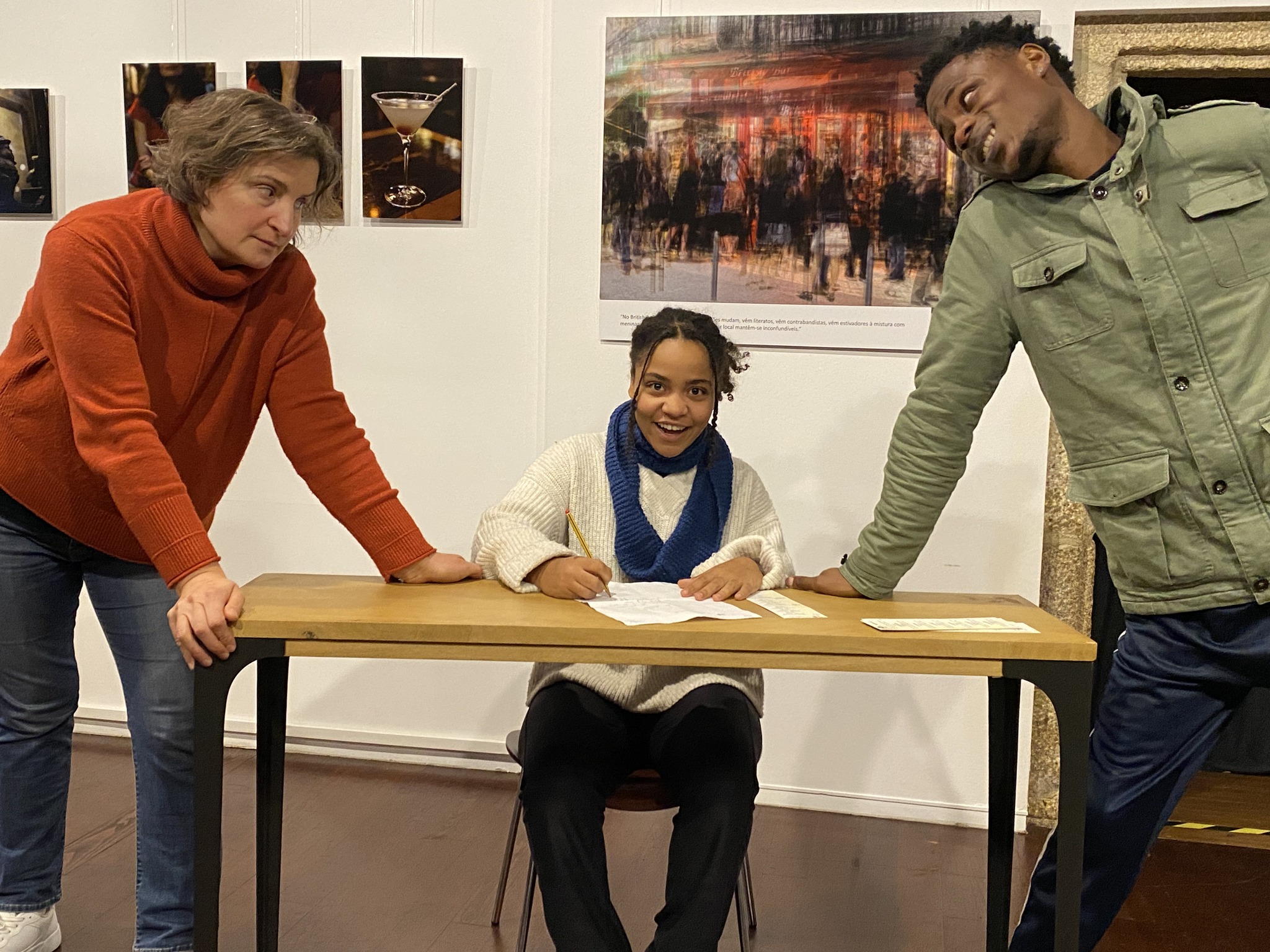 Carmen Lois, Ana Sousa e Ernesto Luis. Foto: Afonso Becerra. Carmen Lois, Ana Sousa e Ernesto Luis. Foto: Afonso Becerra.