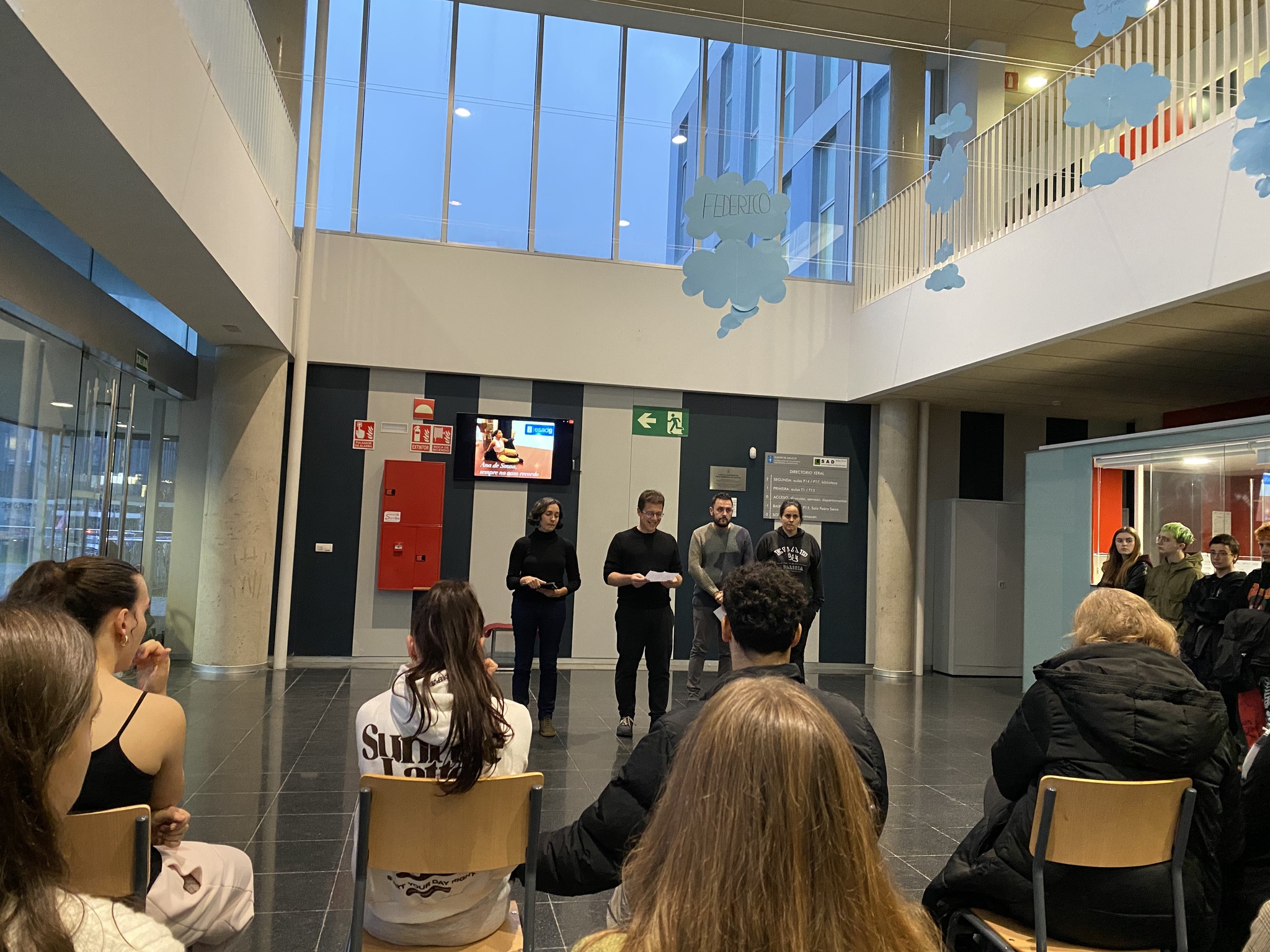 Homenaxe a Ana Sousa na ESAD de Galicia. Foto: Afonso Becerra Homenaxe a Ana Sousa na ESAD de Galicia. Foto: Afonso Becerra