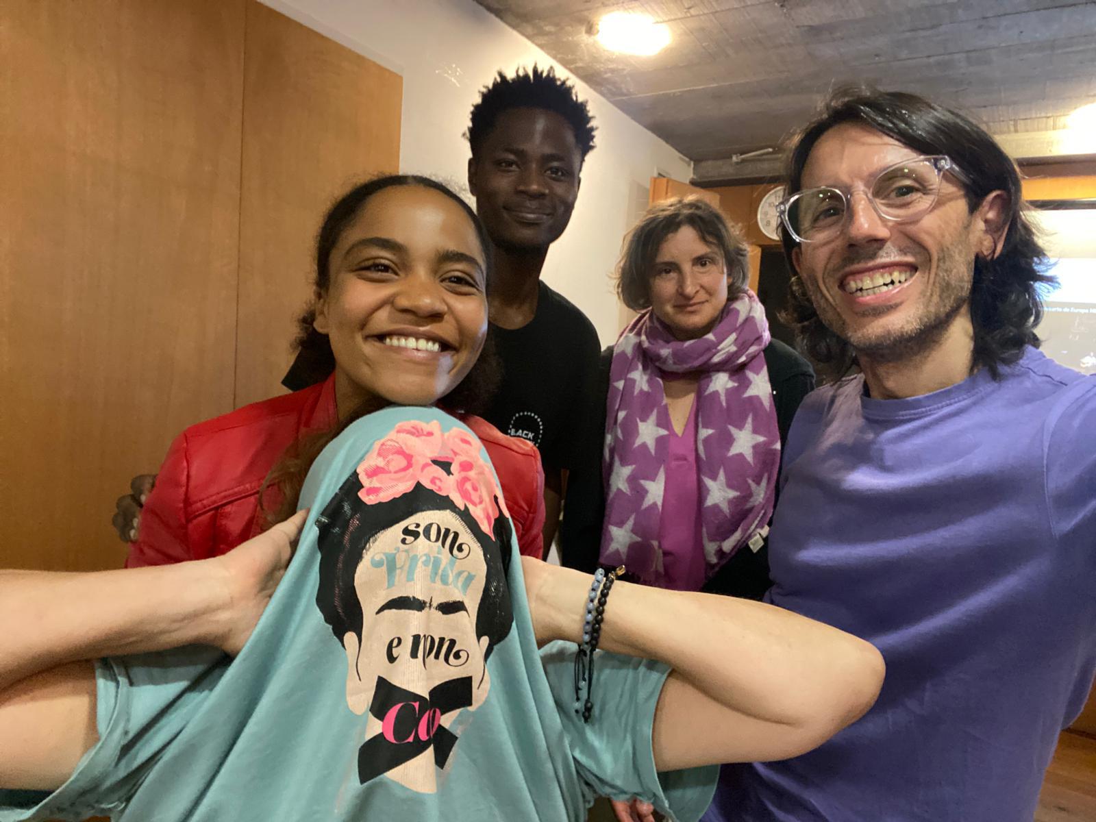 Nuria Otero, Ana Sousa, Ernesto Luis, Carmen Lois e Afonso Becerra. Nuria Otero, Ana Sousa, Ernesto Luis, Carmen Lois e Afonso Becerra.