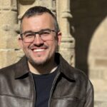 Carlos Callón asina o manifesto da AAAG polo Día Mundial do Teatro