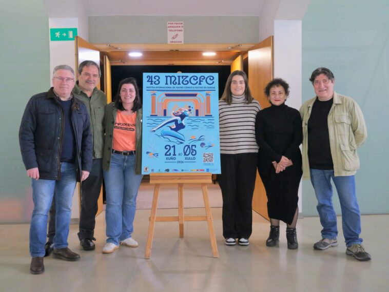 Yaiza Santomé coa organización da MITCFC, a concelleira de Cultura de Cangas e Juanjo Pérez, director do Auditorio Municipal de Cangas.
