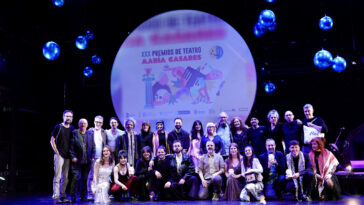 Imaxe grupal de premiadas e premiados nos Premios María Casares 2026