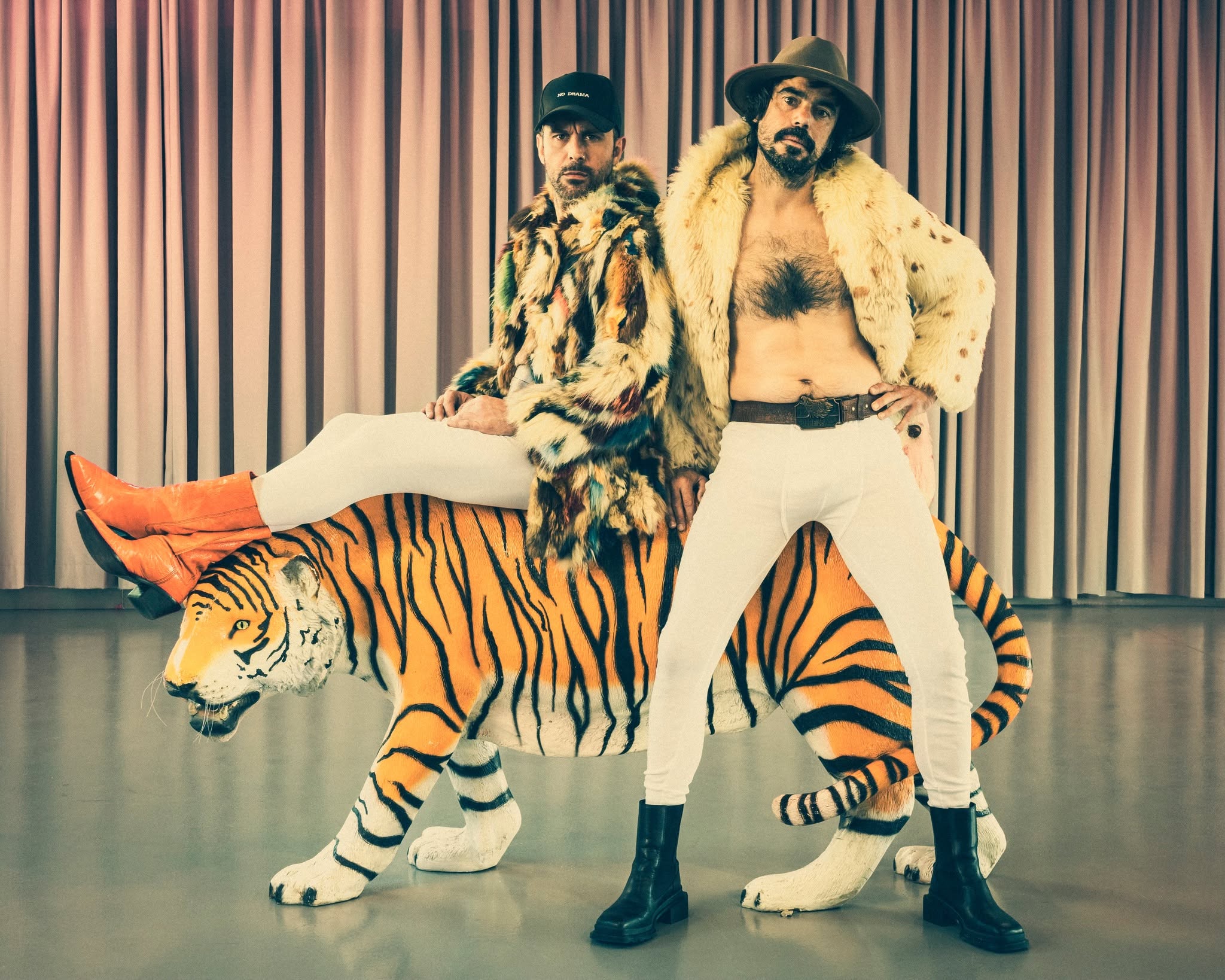 'Less DragQueens and more ChuNorris' de ALÓproducións. Foto: Diego Seixo.