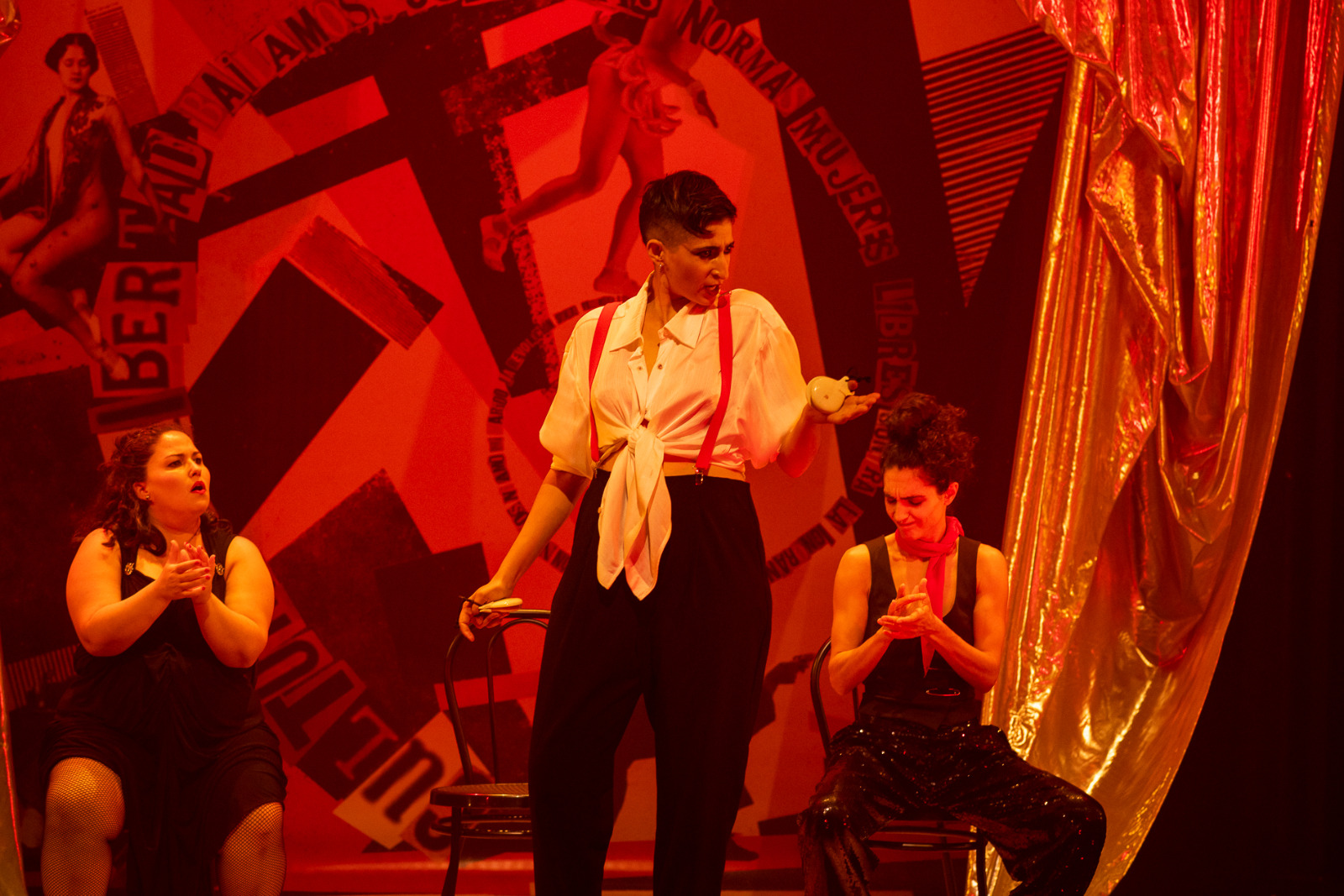 Imaxe da obra de teatro Libres!!!